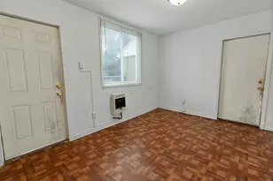 4703 W Villard Ave, Milwaukee, WI 53218 - Photo 10