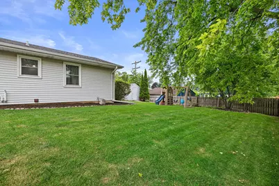 7913  48th Ave, Kenosha, WI 53142 - Photo 32