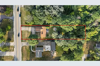 2021  4 Mile Rd, Racine, WI 53402 - Photo 2