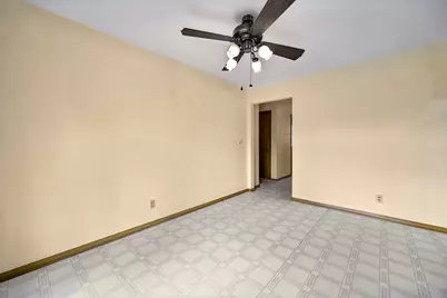 443  Park Ave, Burlington, WI 53105 - Photo 12