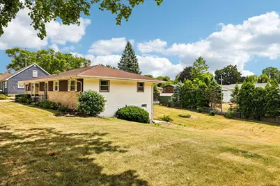 443  Park Ave, Burlington, WI 53105 - Photo 4