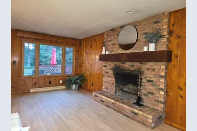 2027  Summit Ave, Waukesha, WI 53188 - Photo 14