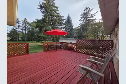 2027  Summit Ave, Waukesha, WI 53188 - Photo 34
