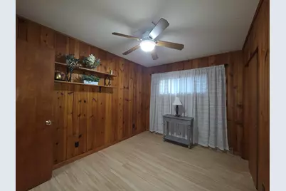 2027  Summit Ave, Waukesha, WI 53188 - Photo 18