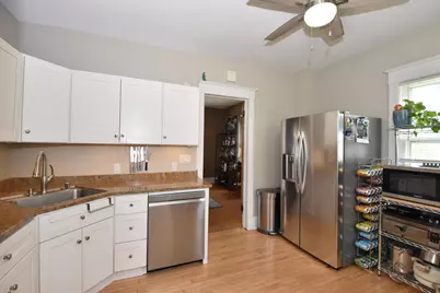 700  Grove Ave, Racine, WI 53405 - Photo 6