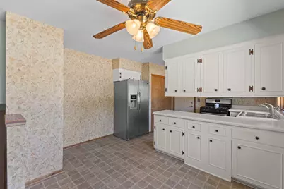 5429  Erie St, Racine, WI 53402 - Photo 12