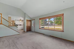 5429 Erie St, Racine, WI 53402 - Photo 6
