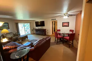W169N11586 Biscayne Dr, Germantown, WI 53022 - Photo 2