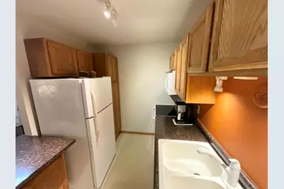 W169N11586  Biscayne Dr #13, Germantown, WI 53022 - Photo 6