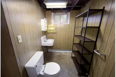 2152 N 58th St, Milwaukee, WI 53208 - Photo 32