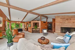 410 Oak Hill Rd, Walworth, WI 53184 - Photo 10