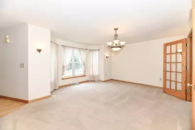 11042 W Villa Ave, Milwaukee, WI 53224 - Photo 4