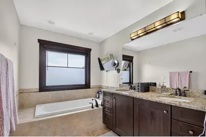 5252  Main St, Pleasant Prairie, WI 53158 - Photo 24