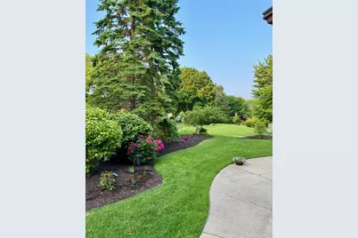 1790  Kelly Ln, Brookfield, WI 53045 - Photo 58