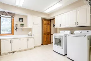 1790 Kelly Ln, Brookfield, WI 53045 - Photo 24