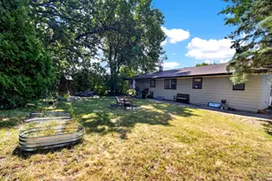 586 Oak St, Burlington, WI 53105 - Photo 24