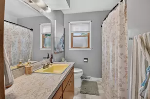586 Oak St, Burlington, WI 53105 - Photo 14