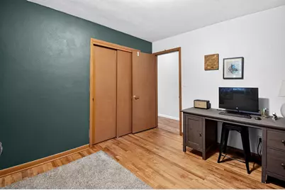 586  Oak St, Burlington, WI 53105 - Photo 6