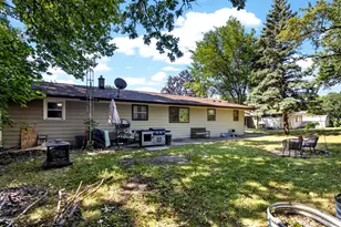 586 Oak St, Burlington, WI 53105 - Photo 26
