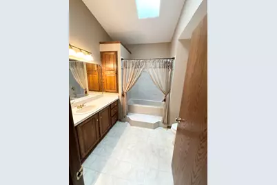 W236N7179  Meadow Ln, Sussex, WI 53089 - Photo 14