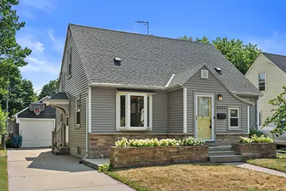 3321  Tenth Ave, Racine, WI 53402 - Photo 2