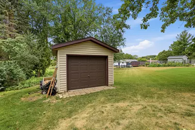 1020 S Washington Dr, Howards Grove, WI 53083 - Photo 38