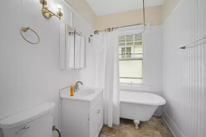 2026 N 48th St #2028, Milwaukee, WI 53208 - Photo 8