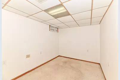 3310 E Woodview Ave, Oak Creek, WI 53154 - Photo 26