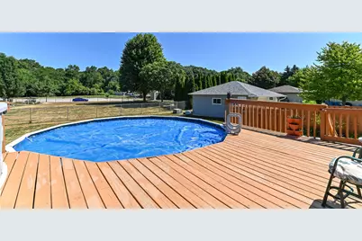3310 E Woodview Ave, Oak Creek, WI 53154 - Photo 32