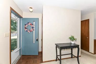 3310 E Woodview Ave, Oak Creek, WI 53154 - Photo 4