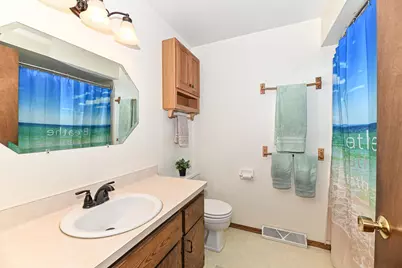 3310 E Woodview Ave, Oak Creek, WI 53154 - Photo 20