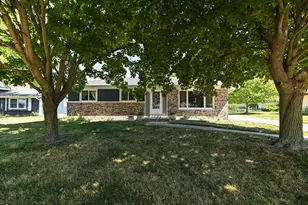 3310 E Woodview Ave, Oak Creek, WI 53154 - Photo 36
