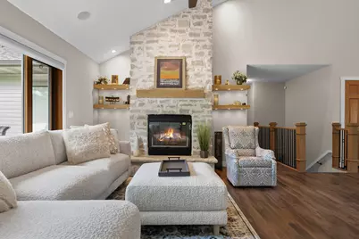 4033  Beverly Dr, Onalaska, WI 54650 - Photo 6
