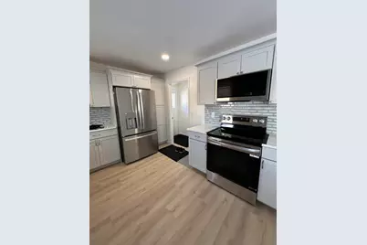 1422 W Van Norman Ave, Milwaukee, WI 53221 - Photo 18