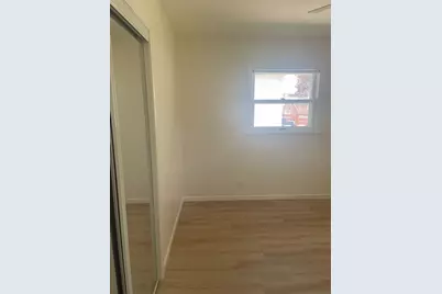 1422 W Van Norman Ave, Milwaukee, WI 53221 - Photo 36
