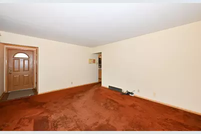 4777 S 14th St, Milwaukee, WI 53221 - Photo 8