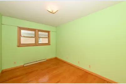 4777 S 14th St, Milwaukee, WI 53221 - Photo 14