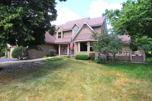 1230 Gleneagles Ct, Geneva, WI 53147 - Photo 1