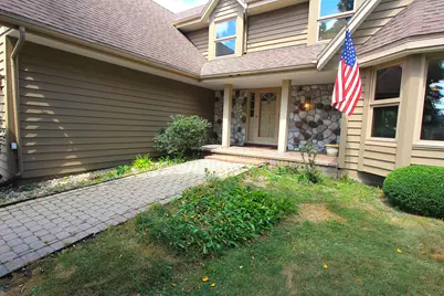 1230  Gleneagles Ct #22-11, Geneva, WI 53147 - Photo 2