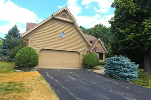 1230 Gleneagles Ct, Geneva, WI 53147 - Photo 36