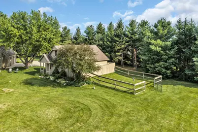 5046  Briar Ridge Ct, Lyons, WI 53105 - Photo 76