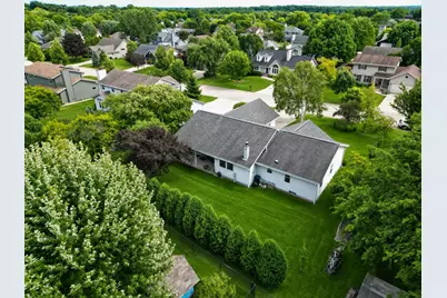 4130 W Thorncrest Dr, Franklin, WI 53132 - Photo 22