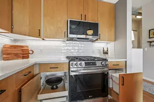 1924 N Hubbard St, Milwaukee, WI 53212 - Photo 8