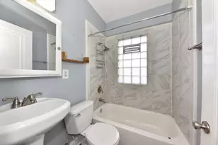 423 W Vine St, Milwaukee, WI 53212 - Photo 6