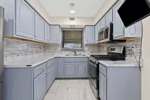 7063 N 37th St, Milwaukee, WI 53209 - Photo 6