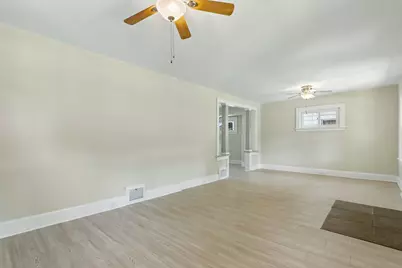 6734  21st Ave, Kenosha, WI 53143 - Photo 8