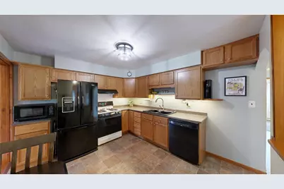 2715  Burr Oak St, Shelby, WI 54601 - Photo 8
