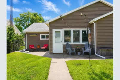 2715  Burr Oak St, Shelby, WI 54601 - Photo 2