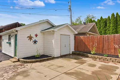28906  Beach Dr, Racine, WI 53185 - Photo 64