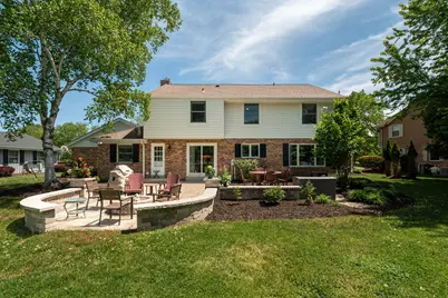9439 N Broadmoor Rd, Bayside, WI 53217 - Photo 28